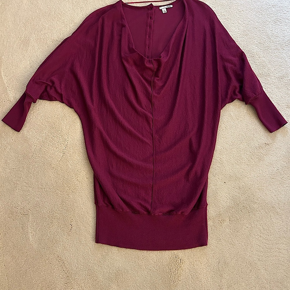 Halogen light weight top in size XS